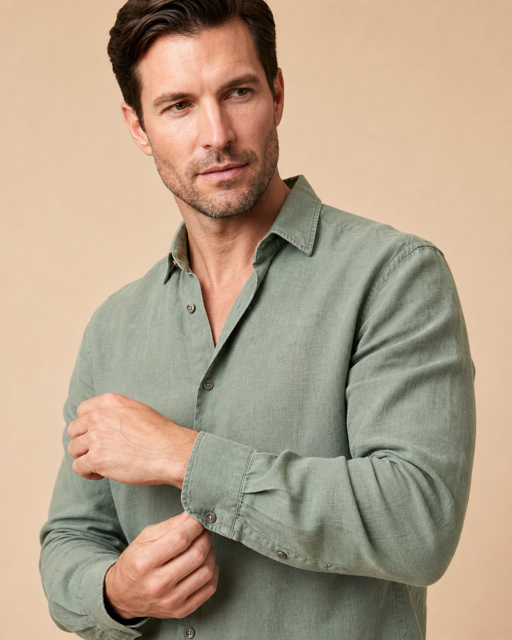 Close-up of sleeve and cuff detail on Rwenzori sage European flax linen shirt.